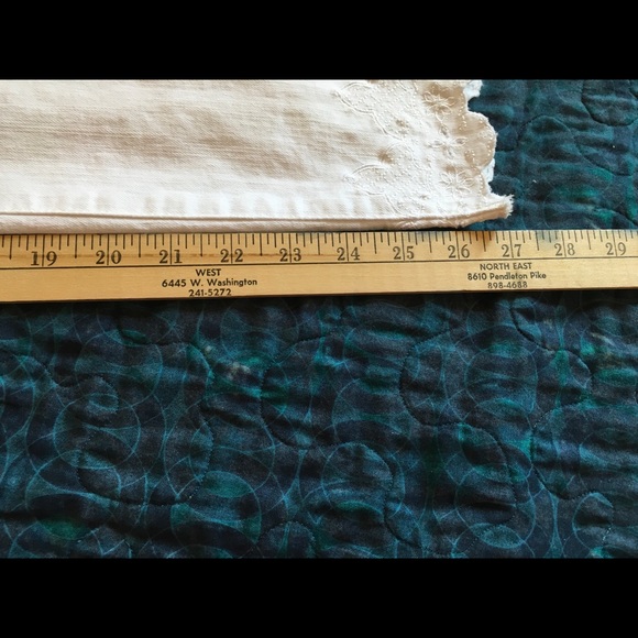 Pappagallo white ankle jeans w/scallops/embroidery at leg bottom.Sz 8. Exc.cond. - Picture 9 of 12